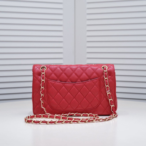 シャネルバッグ側面デザイン